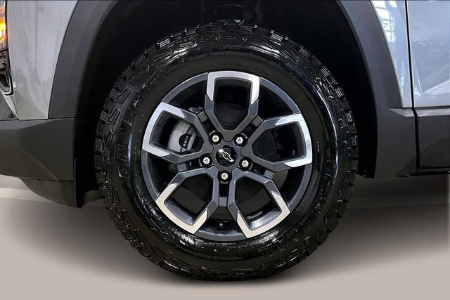 New 2026 Chevrolet Equinox ACTIV w/ Convenience Package III AWD/4WD image 12