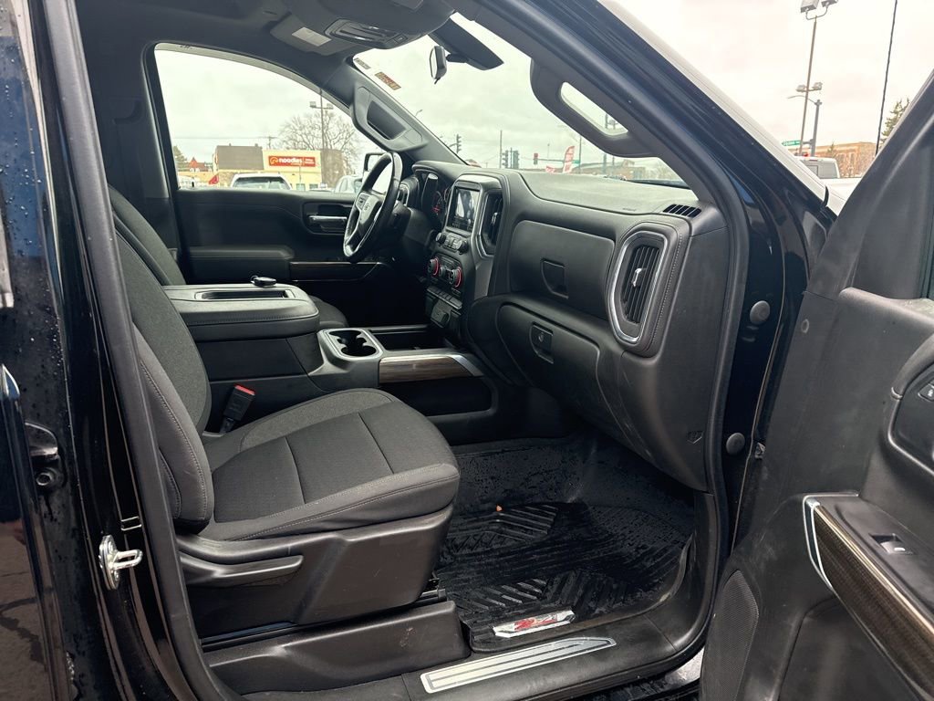 Used 2022 Chevrolet Silverado 1500 LT Trail Boss AWD/4WD image 32