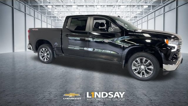 Used 2023 Chevrolet Silverado 1500 LT AWD/4WD image 3
