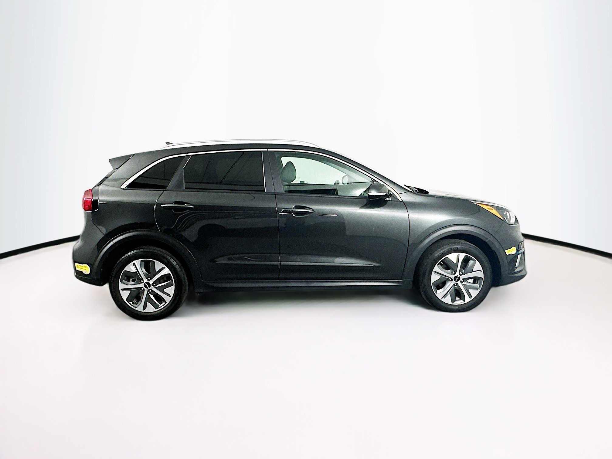 Used 2022 Kia Niro EX image 10