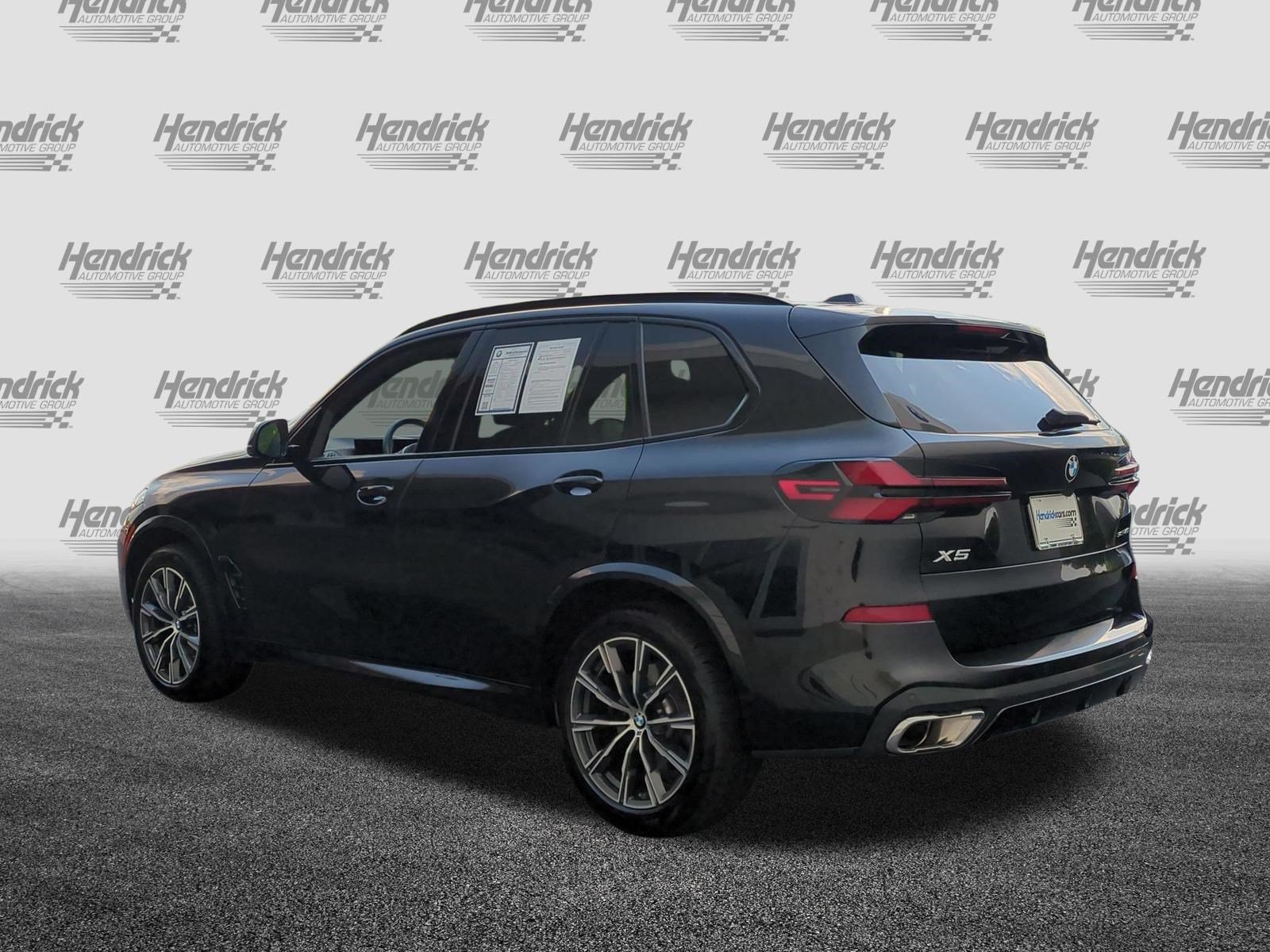 Used 2026 BMW X5 sDrive40i w/ M Sport Package RWD image 8
