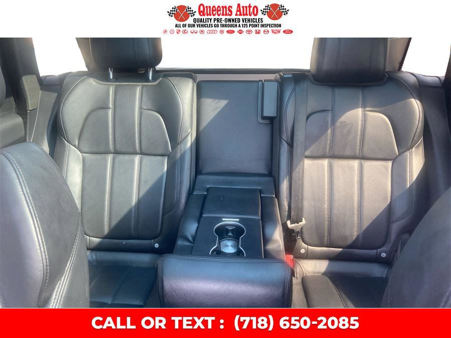 Used 2017 Land Rover Range Rover Sport SE image 17