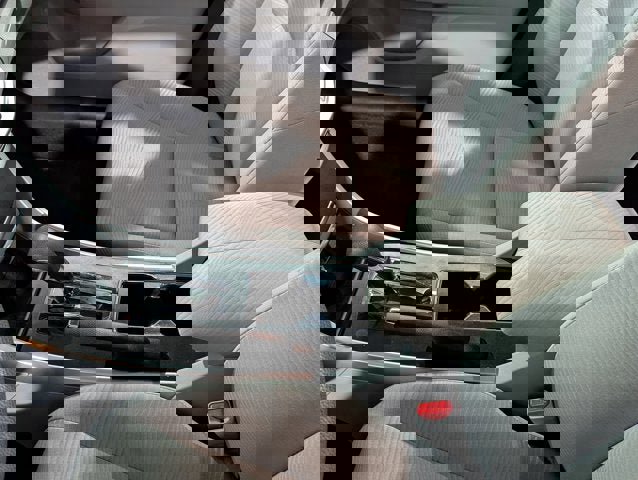 Used 2015 Honda Accord LX image 38