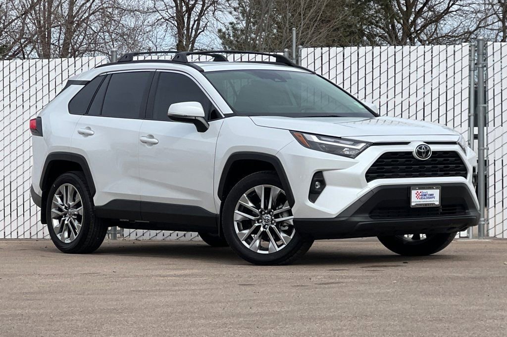 Used 2025 Toyota RAV4 XLE Premium w/ Weather Package image 2