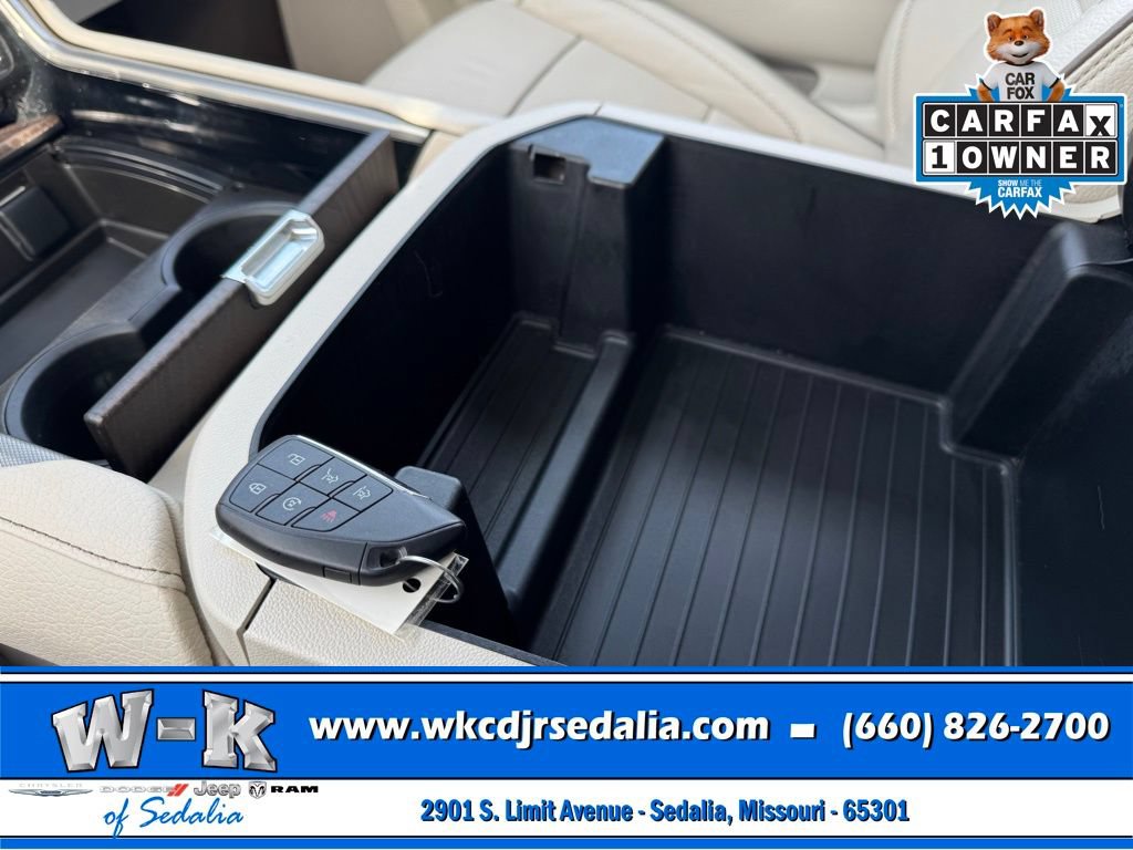 Used 2023 GMC Yukon XL Denali AWD/4WD image 24