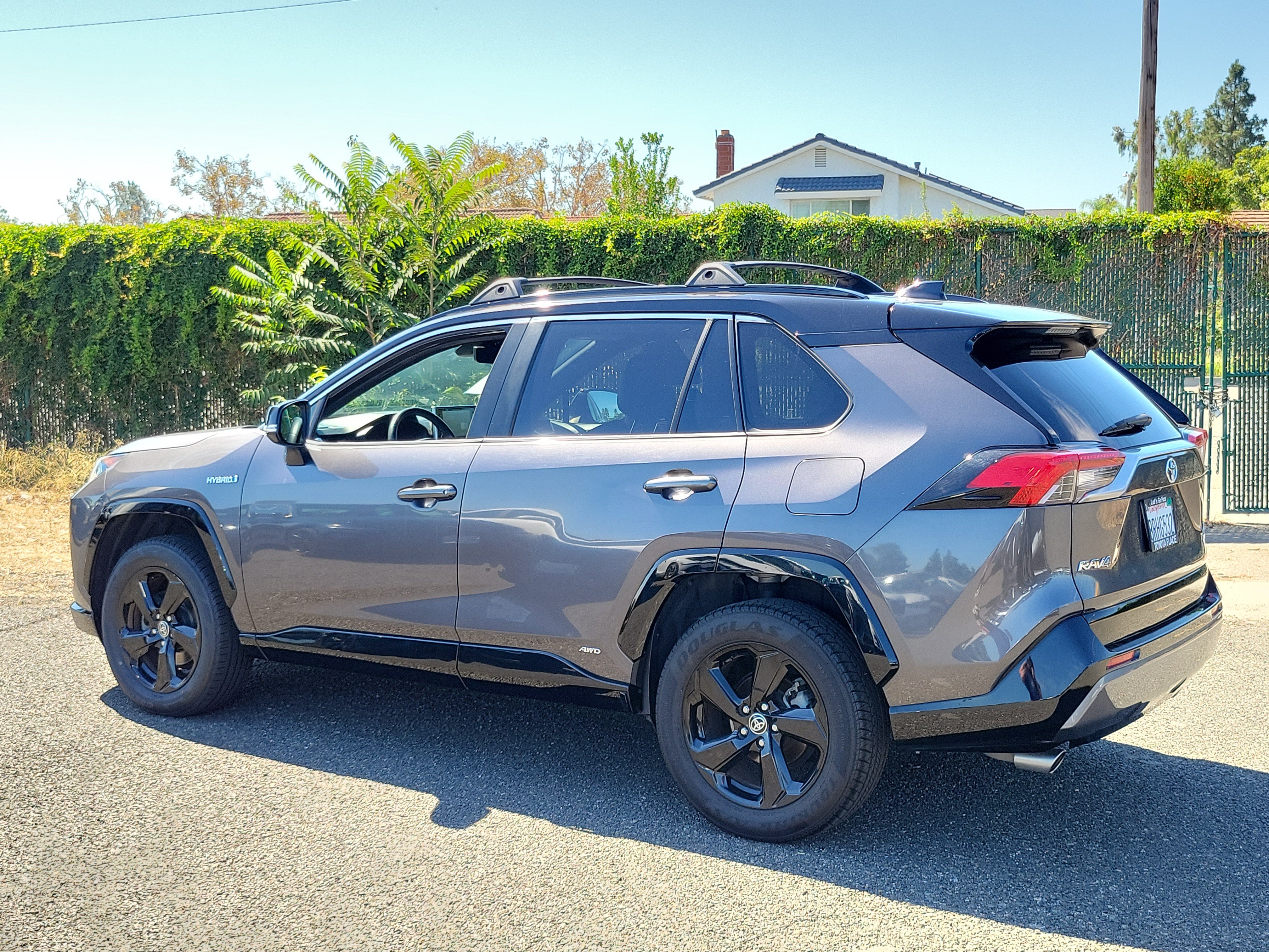 Used 2020 Toyota RAV4 XSE w/ XSE Grade Weather Package AWD/4WD image 29