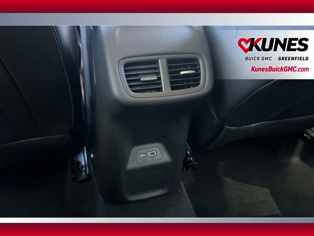 Used 2023 Buick Envision Preferred FWD image 36