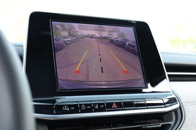 Used 2025 Jeep Compass Latitude w/ Sun & Sound Group image 14