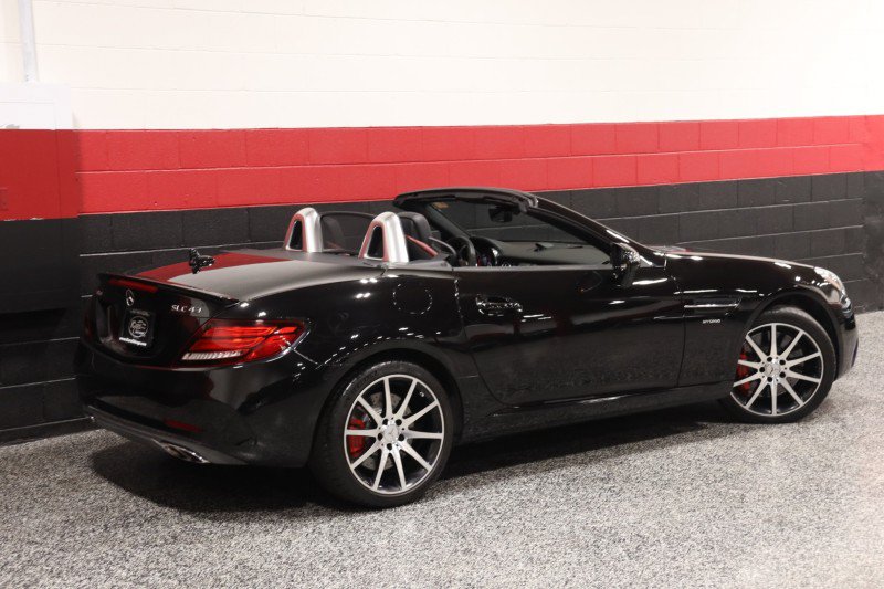 Used 2017 Mercedes-Benz SLC 43 AMG w/ Premium 2 Package image 8