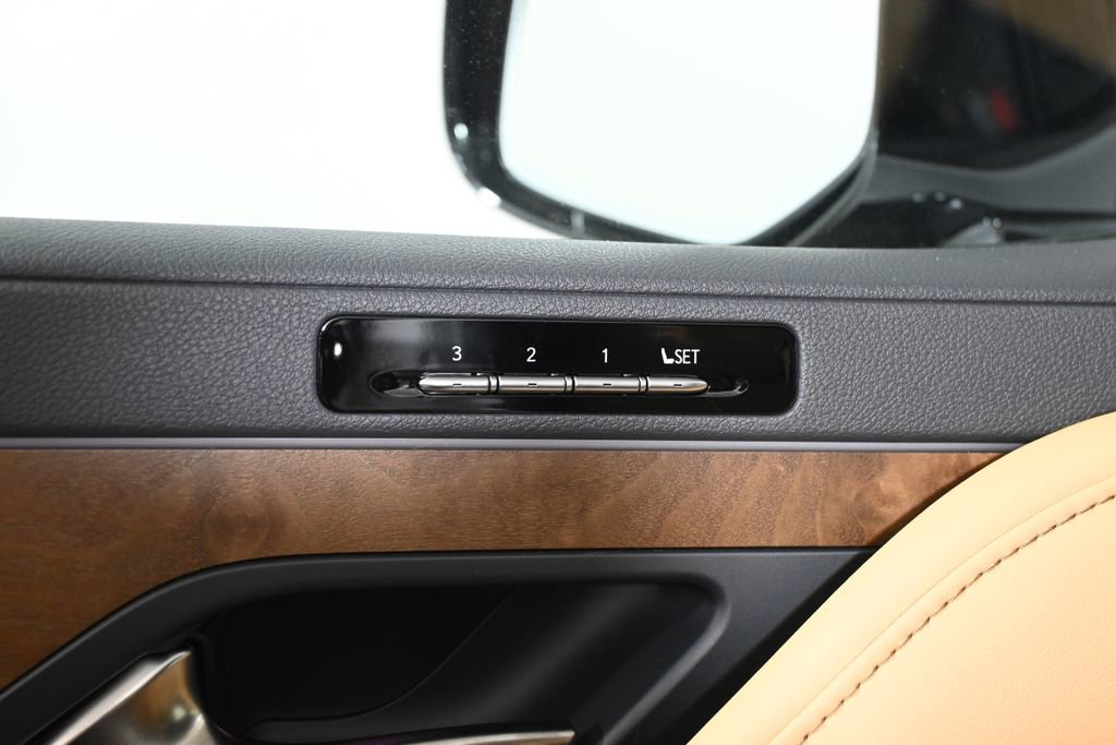 New 2026 Lexus LX 700h Luxury w/ Appearance Package AWD/4WD image 32