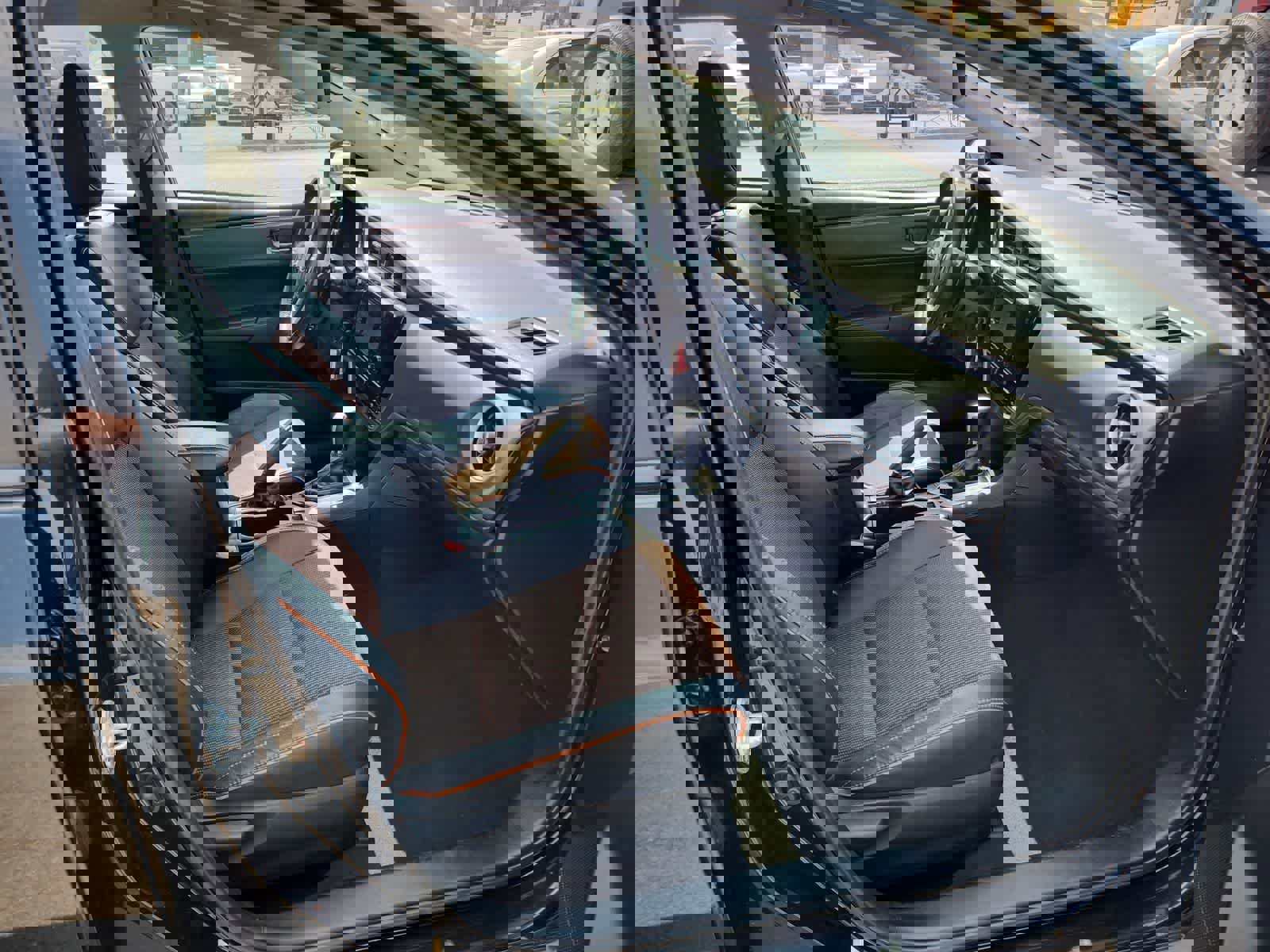 Used 2019 Toyota Corolla SE image 21