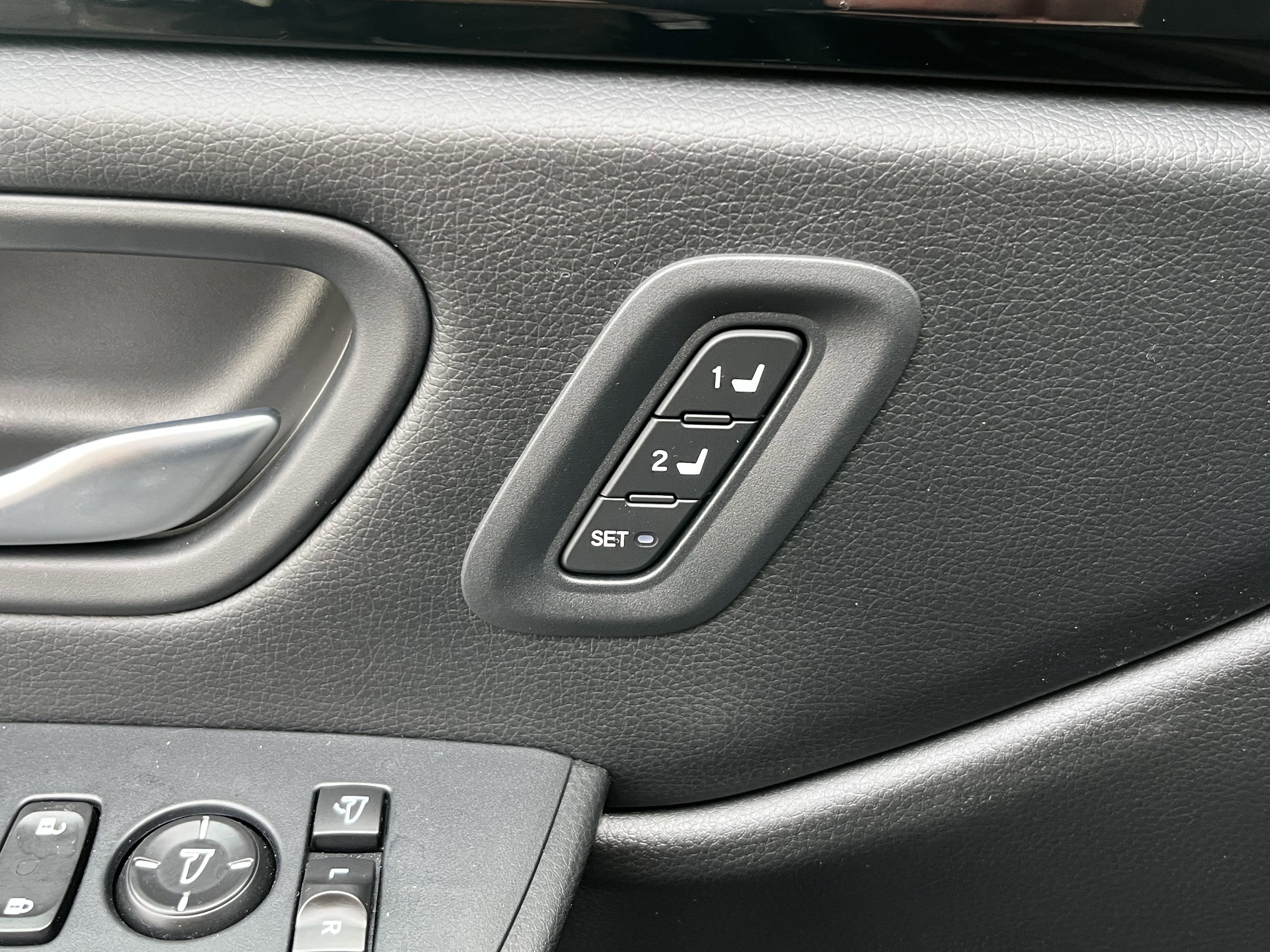 Certified 2025 Honda Pilot TrailSport image 21