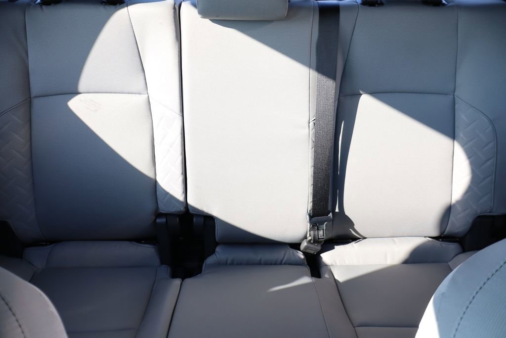 Used 2025 Toyota Tacoma TRD Sport image 35