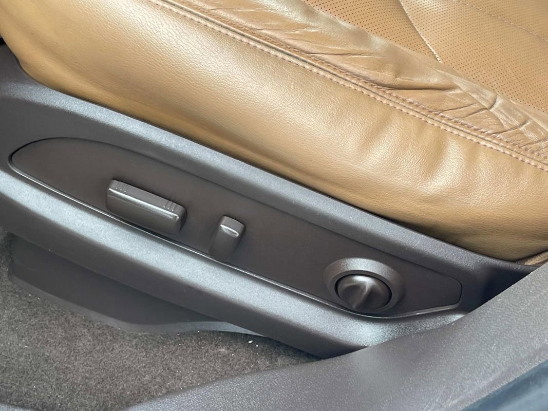 Used 2016 Buick Enclave Leather image 18
