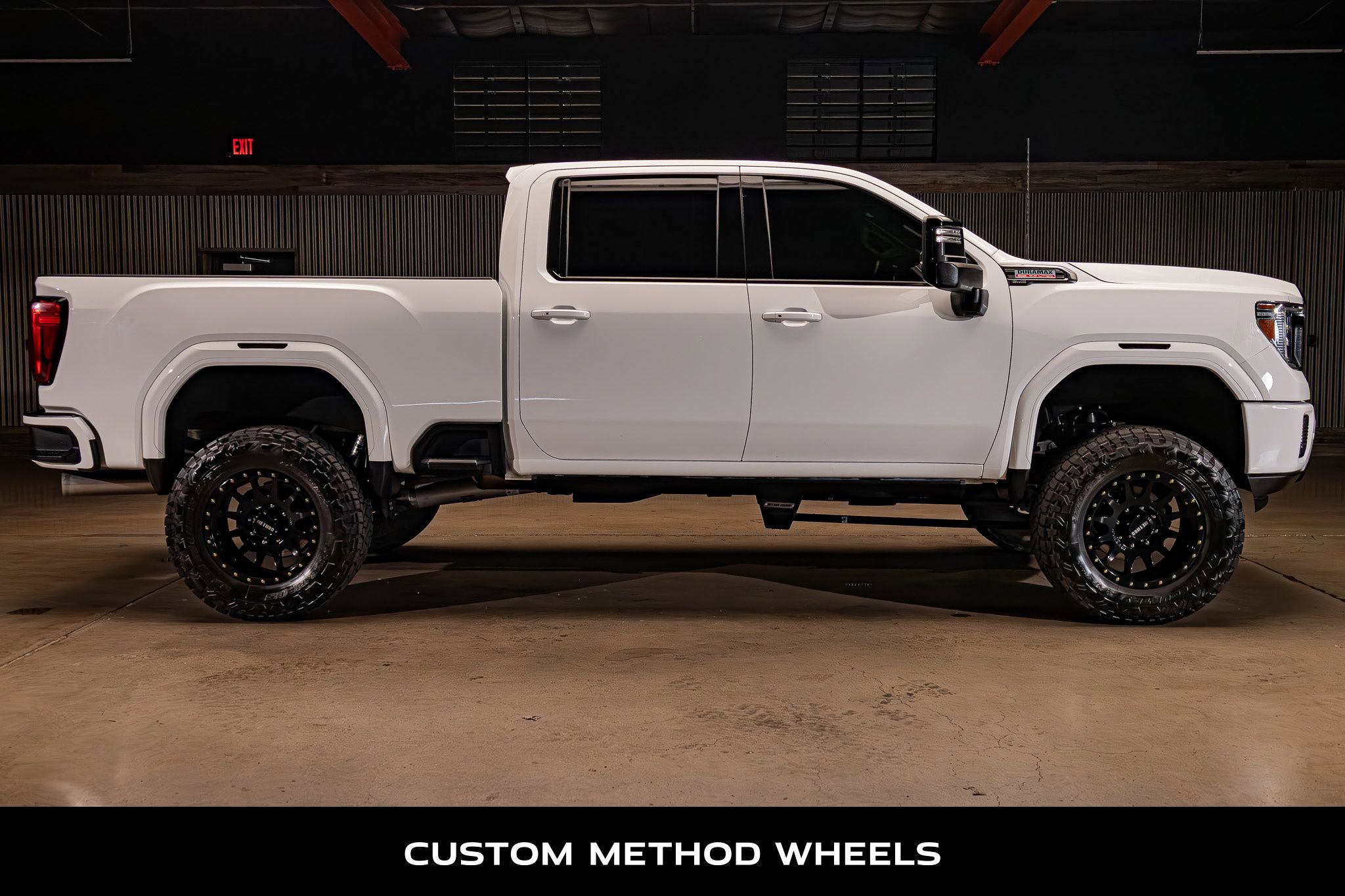 Used 2023 GMC Sierra 2500 AT4 w/ AT4 Premium Plus Package AWD/4WD image 10