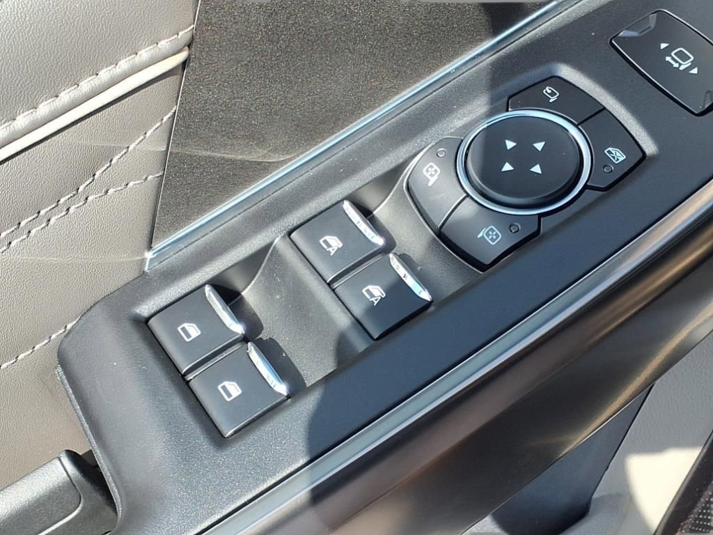 New 2026 Ford F350 Platinum w/ Platinum Plus Package image 16