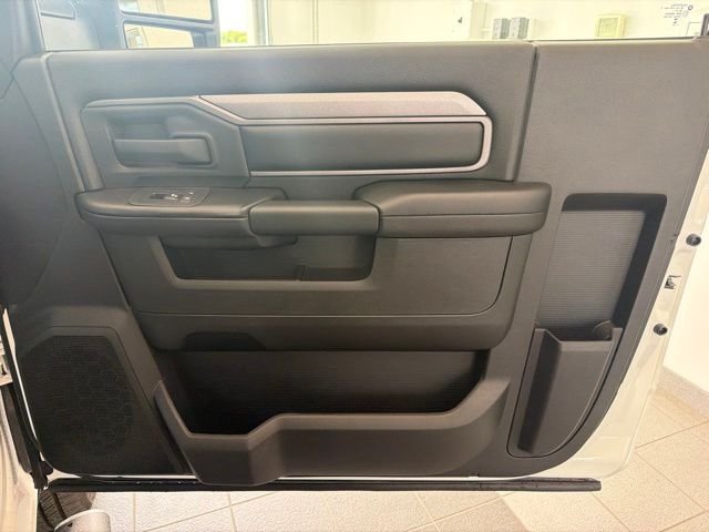 New 2026 RAM 3500 Tradesman AWD/4WD image 9