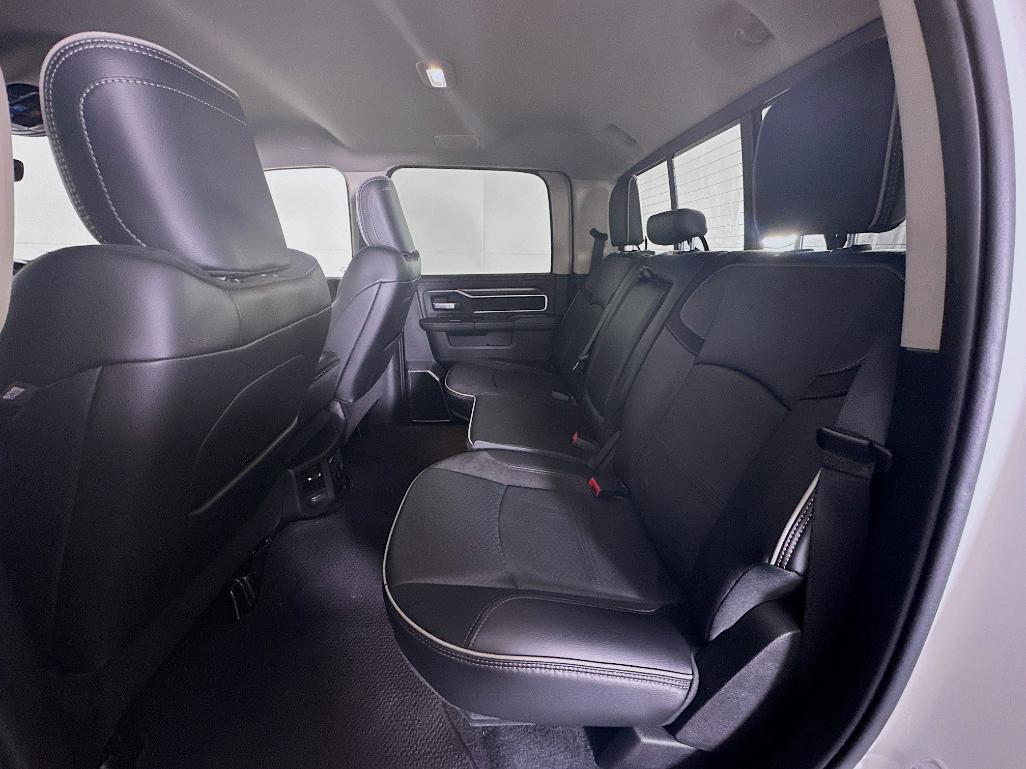 Used 2024 RAM 2500 Laramie w/ Safety Group image 29