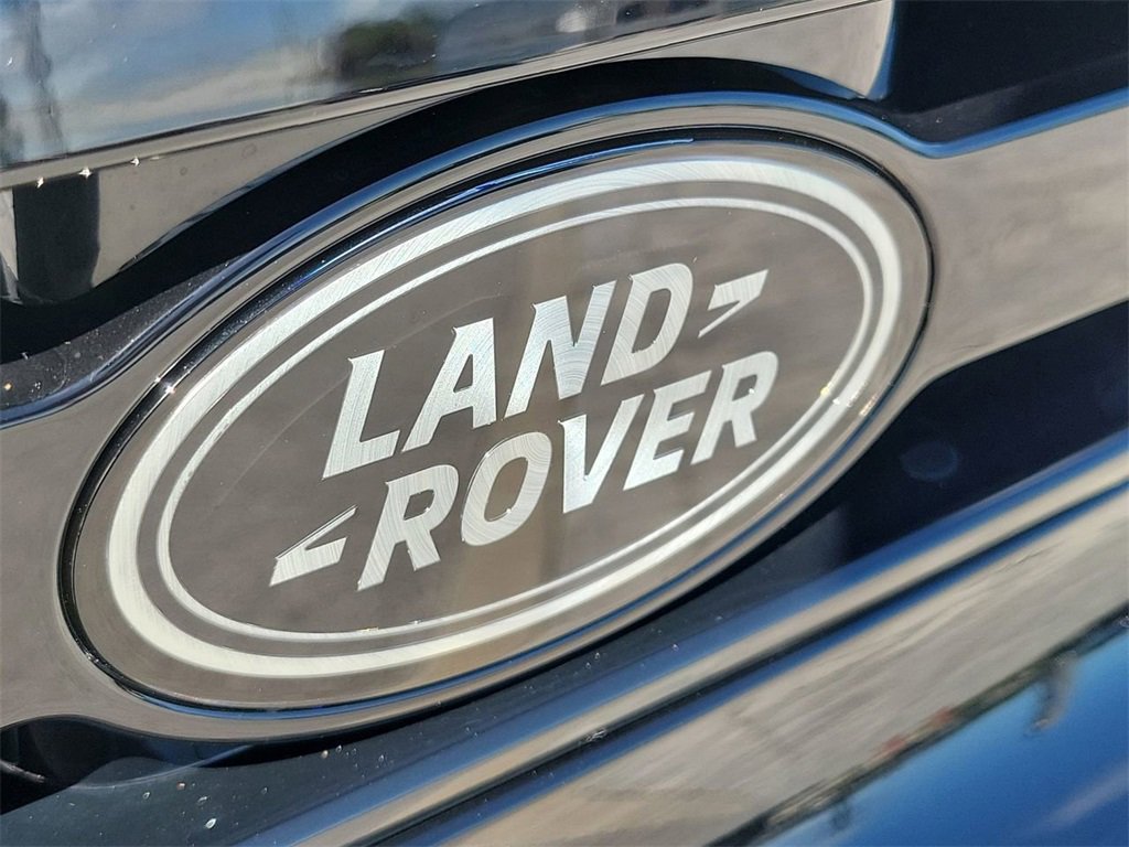 New 2026 Land Rover Defender 130 V8 image 10