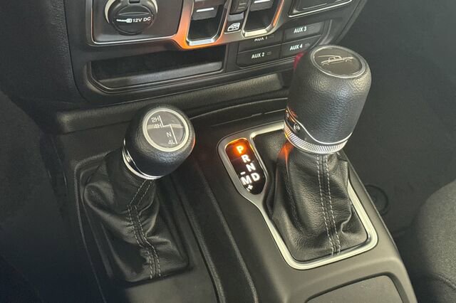 New 2026 Jeep Gladiator Sport AWD/4WD image 17