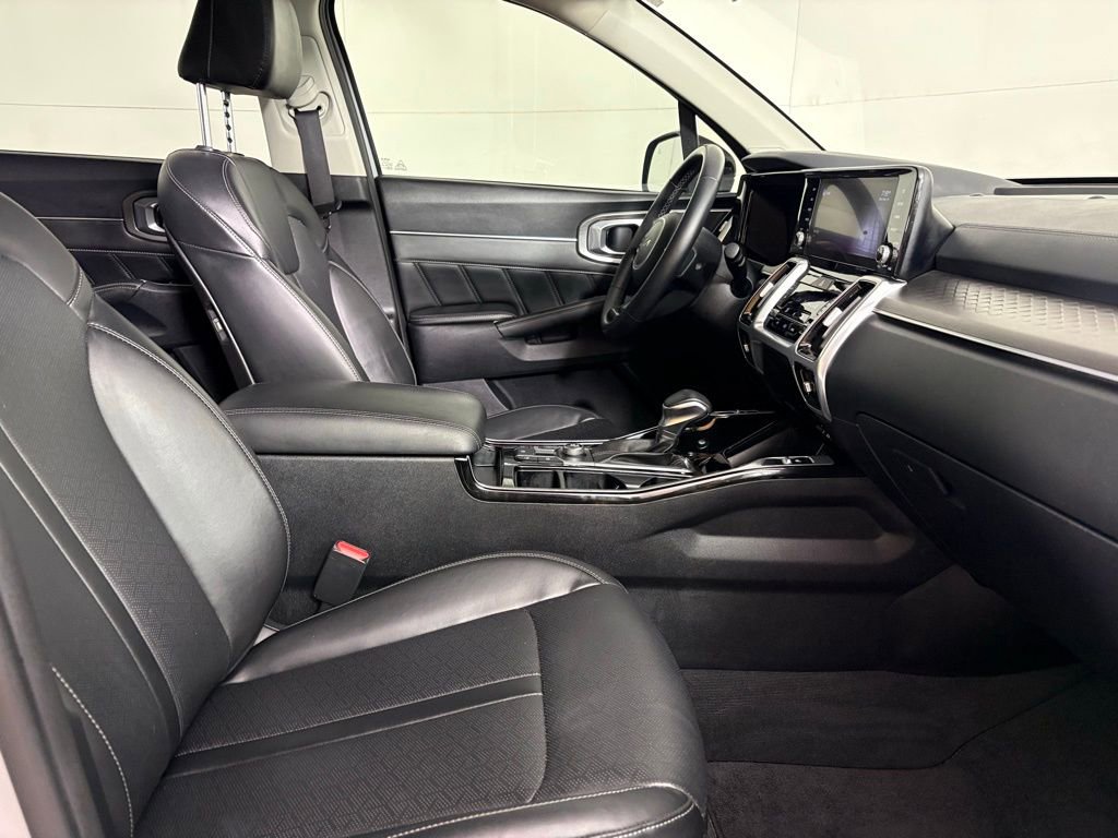 Used 2022 Kia Sorento SX image 13