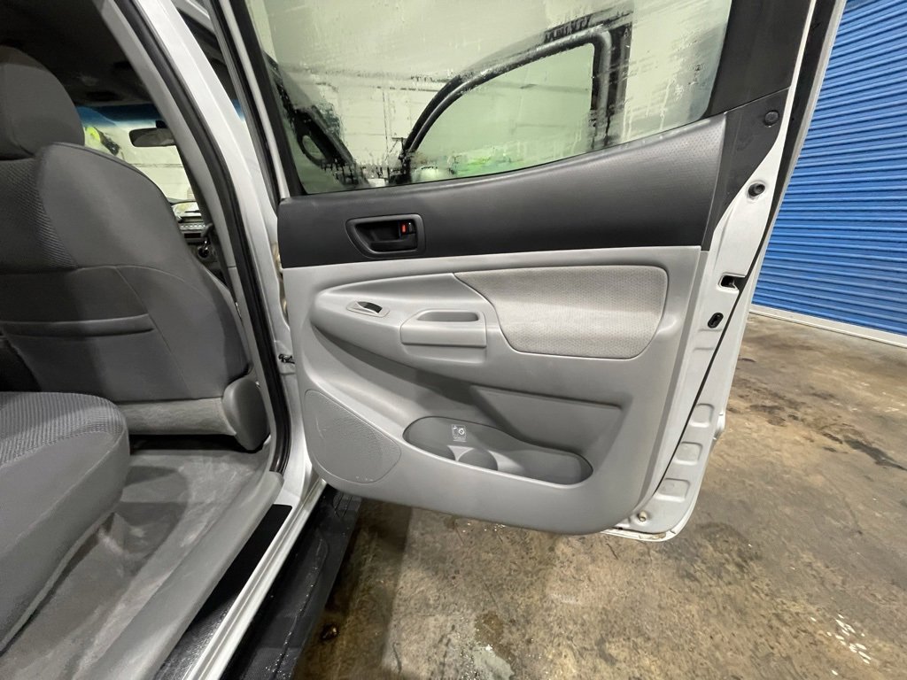 Used 2005 Toyota Tacoma 4x4 Double Cab image 24