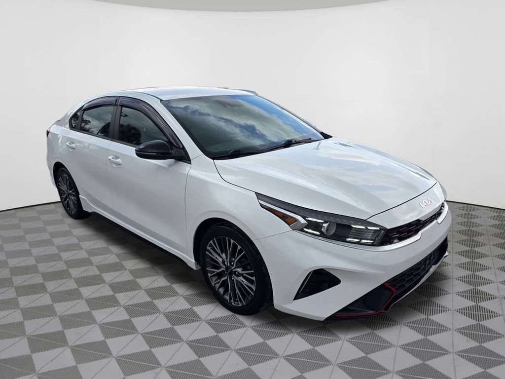 Used 2022 Kia Forte GT-Line FWD image 4