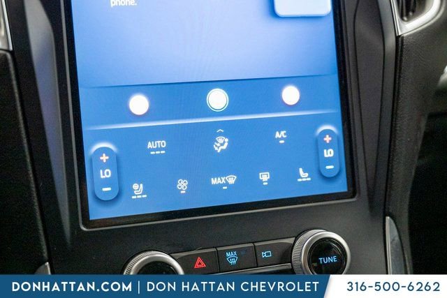 Used 2022 Ford Edge Titanium image 10