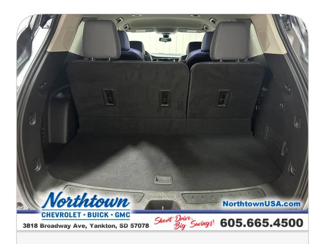 Used 2020 Buick Enclave Premium w/ Surround and Sites Package AWD/4WD image 23