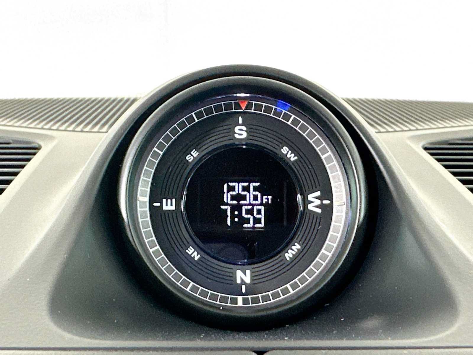 Certified 2025 Porsche Cayenne GTS AWD/4WD image 14