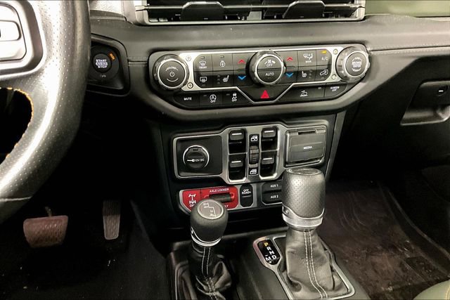 Used 2024 Jeep Gladiator Mojave w/ Technology Group image 9