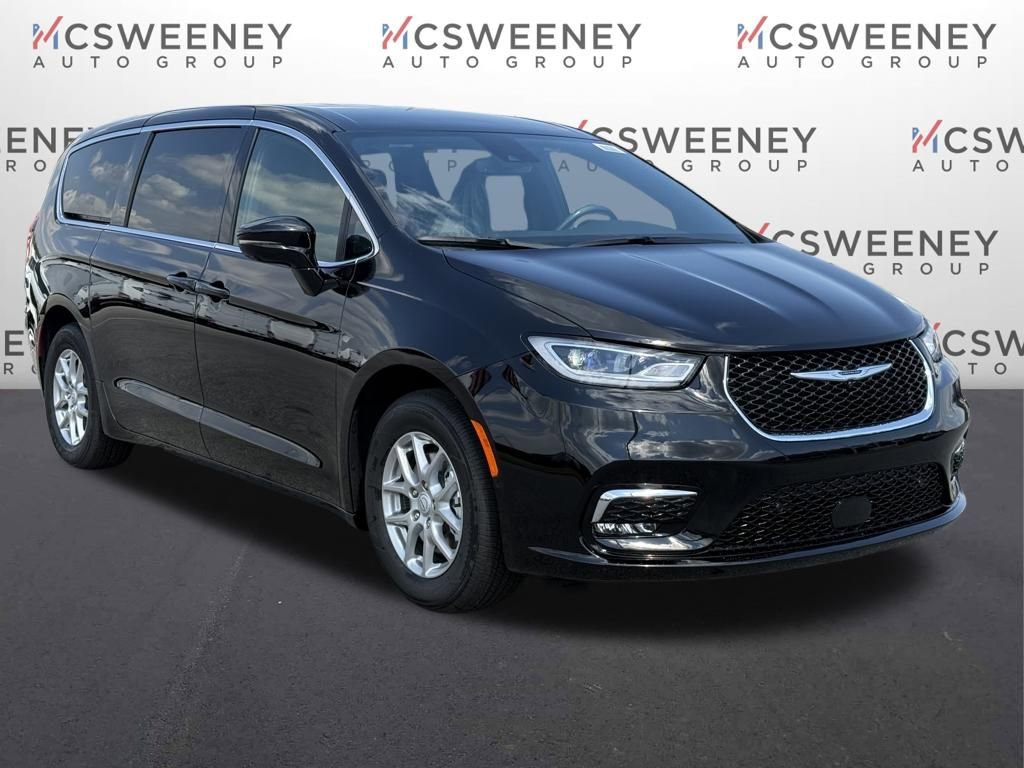 New 2026 Chrysler Pacifica Select image 7