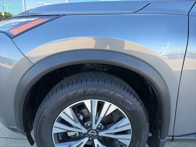 Used 2023 Nissan Rogue SV image 7