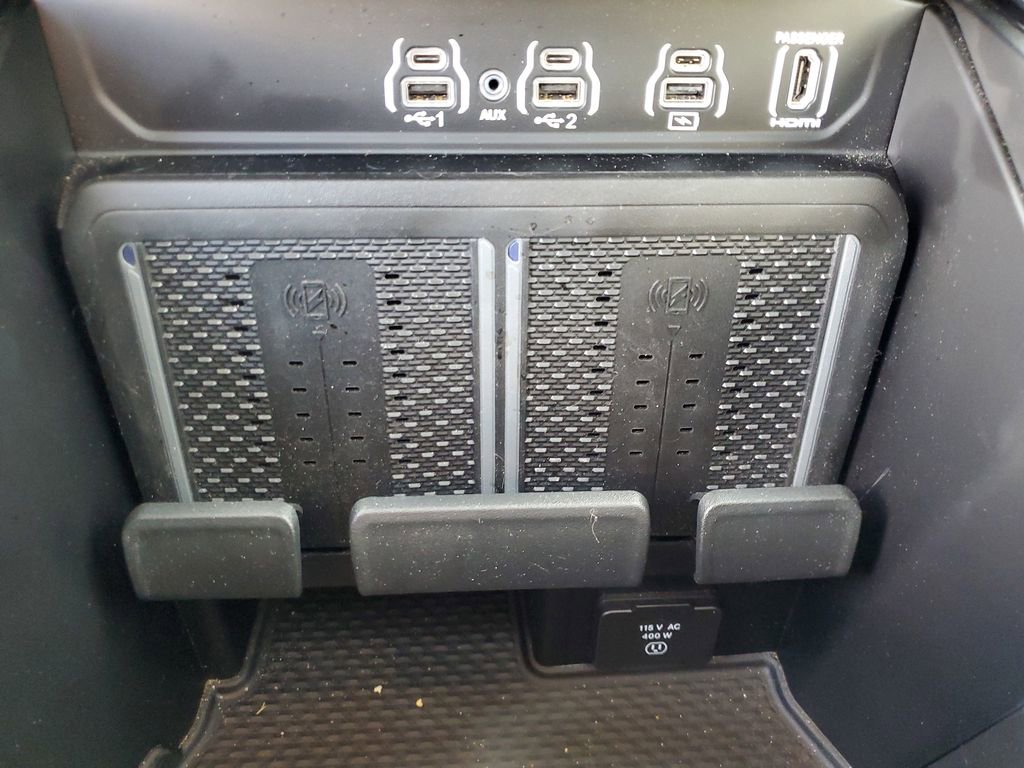 Used 2025 RAM 3500 Limited image 22