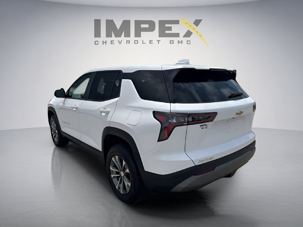 New 2027 Chevrolet Equinox LT FWD image 3