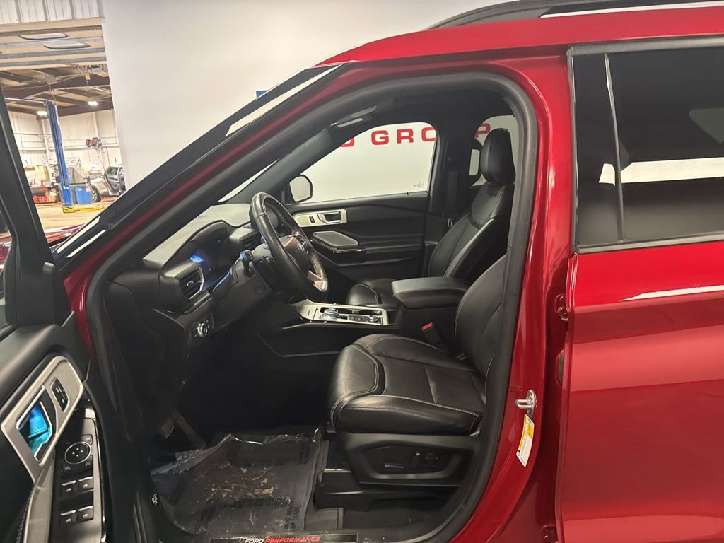 Used 2022 Ford Explorer ST w/ Equipment Group 401A image 18