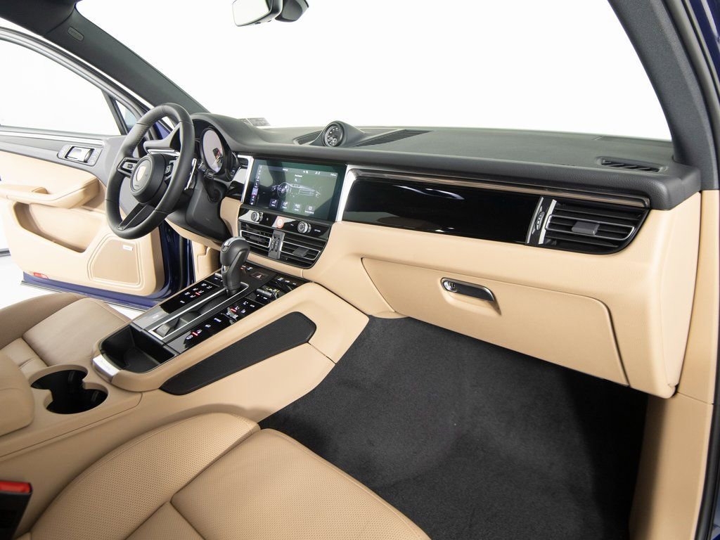 New 2026 Porsche Macan image 31