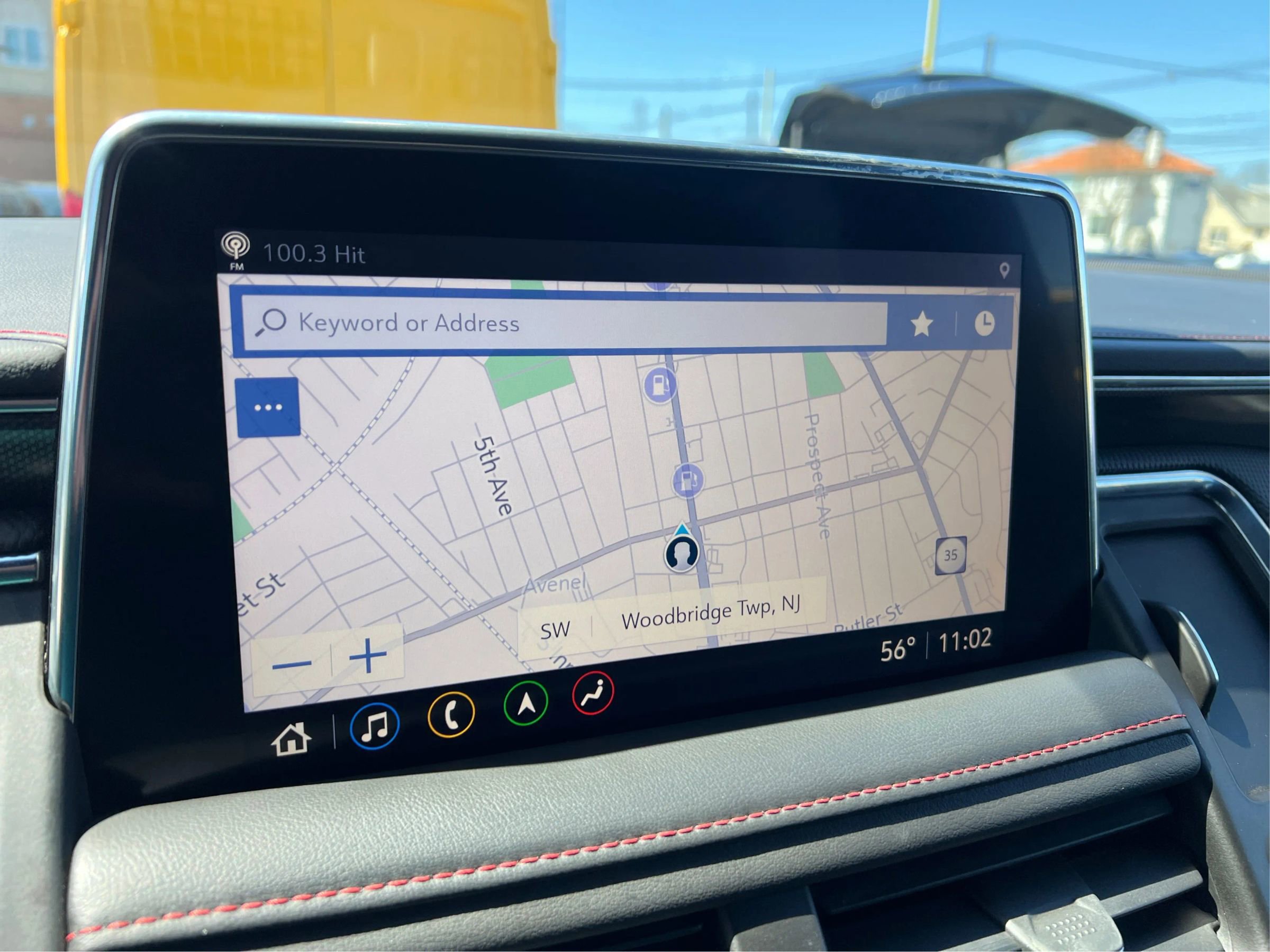 Used 2021 Chevrolet Suburban RST w/ Luxury Package image 26