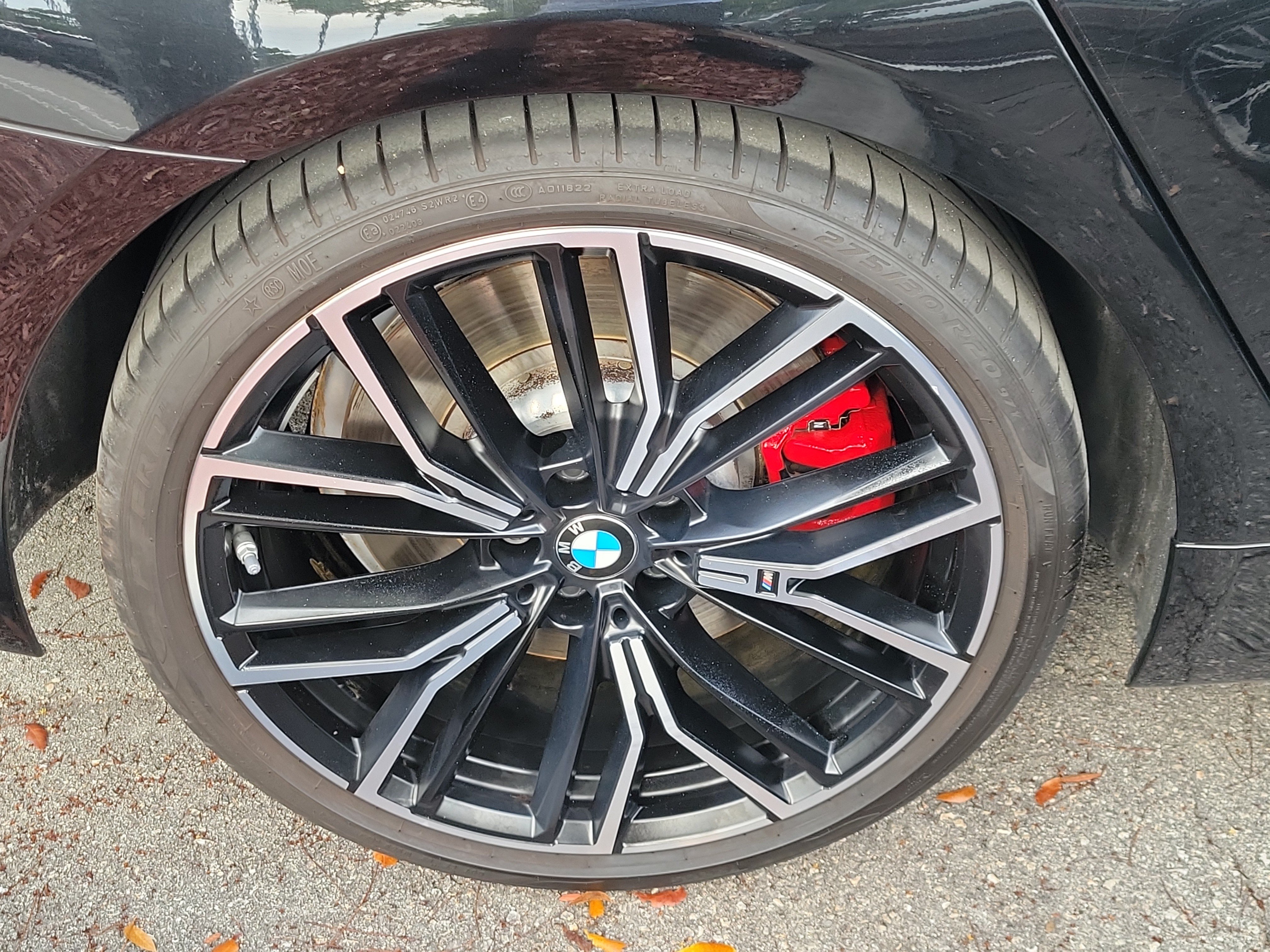 Used 2023 BMW 540i w/ M Sport Package RWD image 6