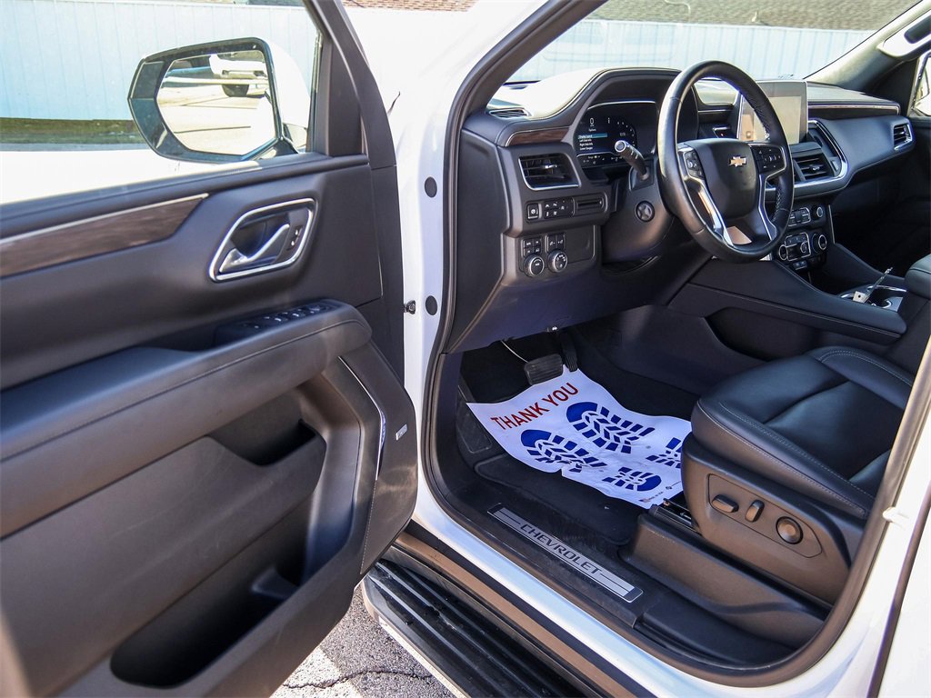 Used 2024 Chevrolet Tahoe LT w/ Luxury Package image 28