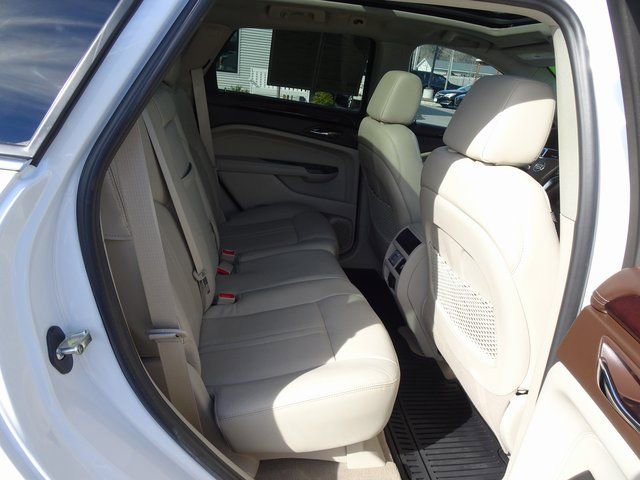 Used 2015 Cadillac SRX Luxury w/ Driver Awareness Package image 18
