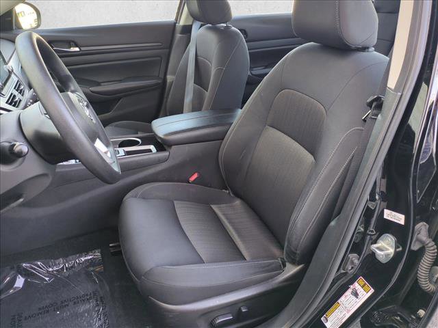 Used 2024 Nissan Altima 2.5 SV image 15