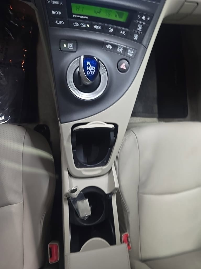 Used 2011 Toyota Prius Five w/ Navigation Pkg FWD image 16