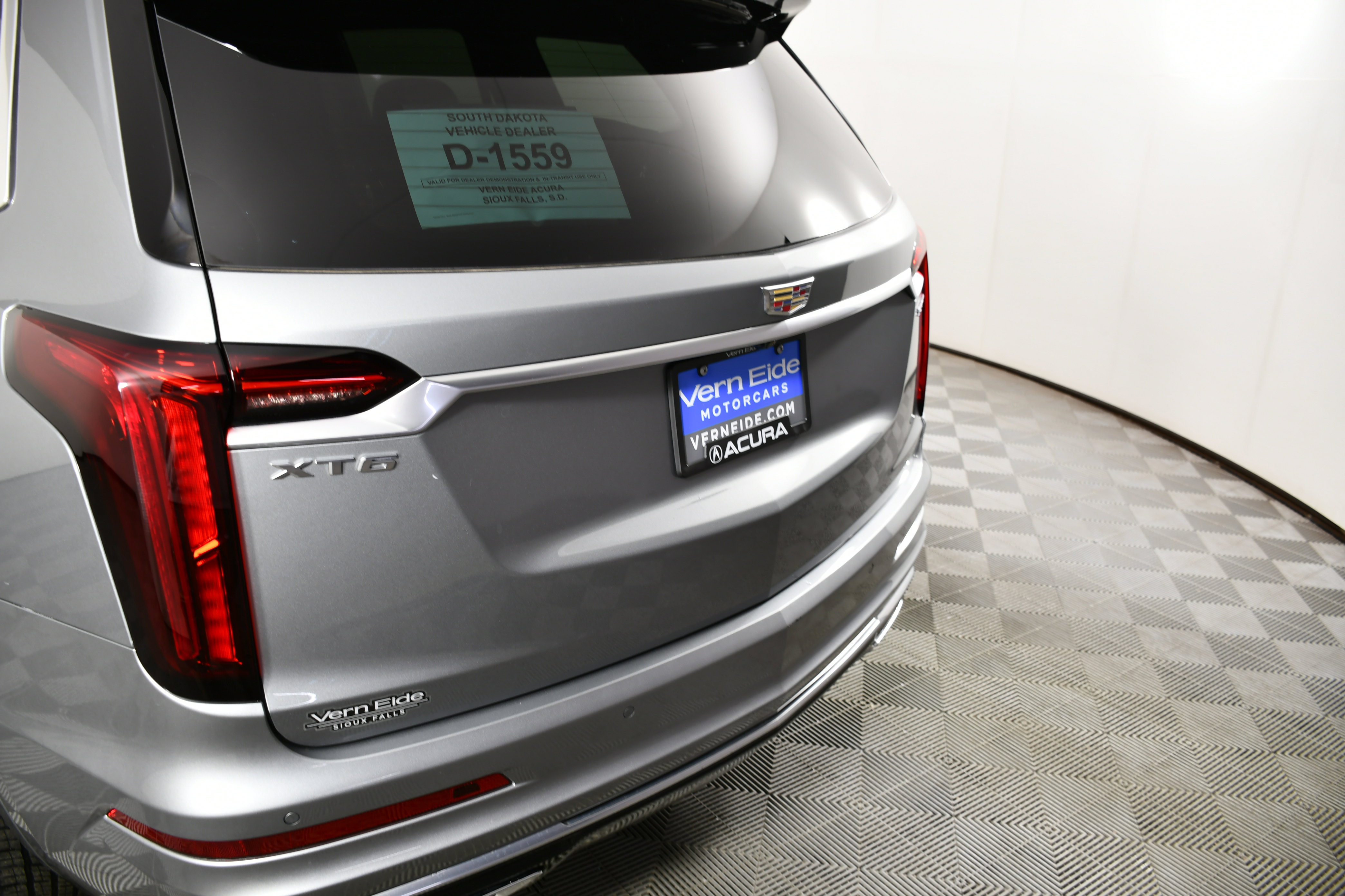 Used 2025 Cadillac XT6 Luxury image 15