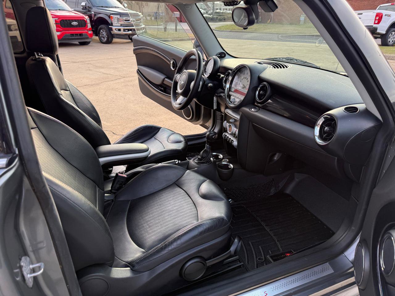 Used 2010 MINI Cooper Clubman S image 24