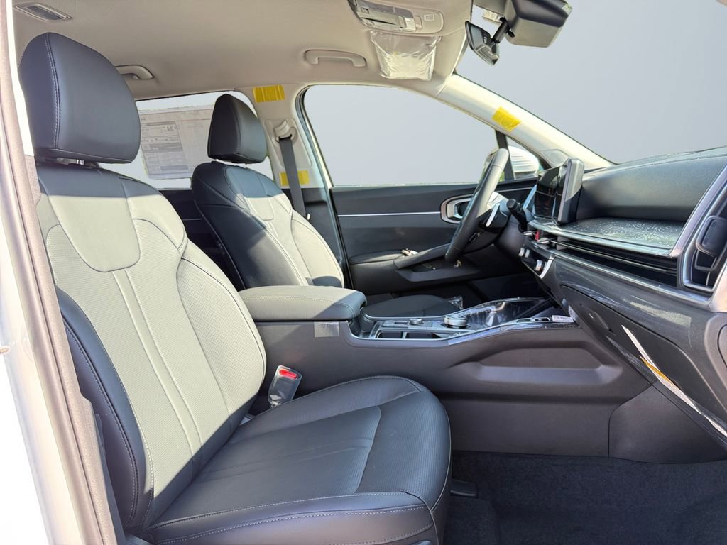 New 2025 Kia Sorento EX image 15