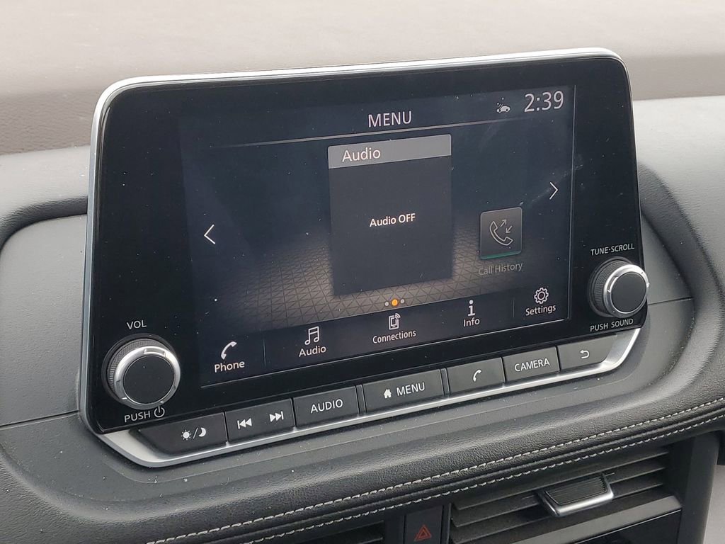 Used 2023 Nissan Rogue SV image 17