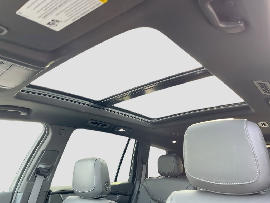 Certified 2024 Cadillac XT6 Luxury w/ LPO, Floor Liner Package AWD/4WD image 25