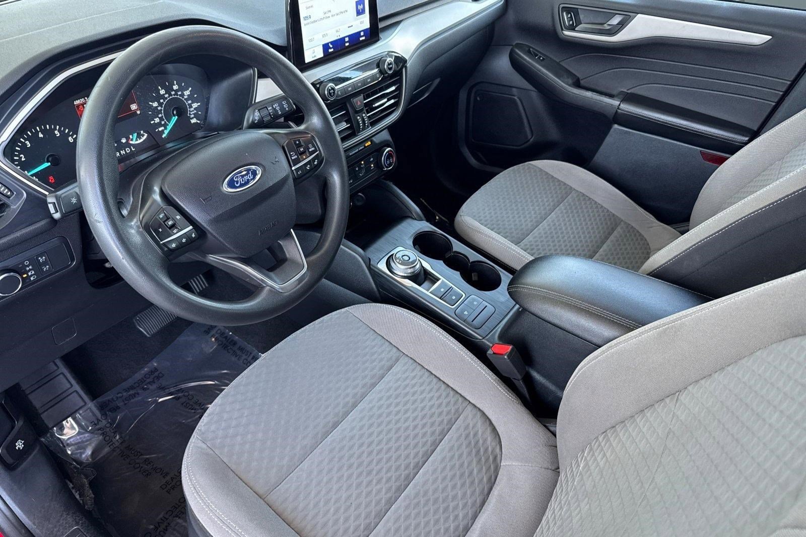 Used 2022 Ford Escape SE FWD image 4