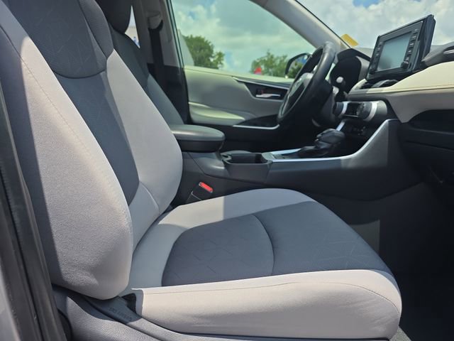 Used 2019 Toyota RAV4 XLE FWD image 34